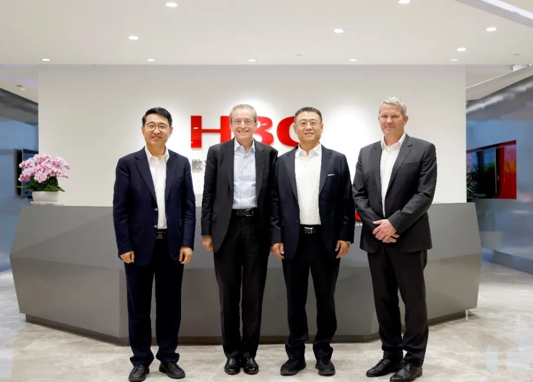 英特尔CEO基辛格一行到访总集团旗下新华三 协力深耕数智新时代